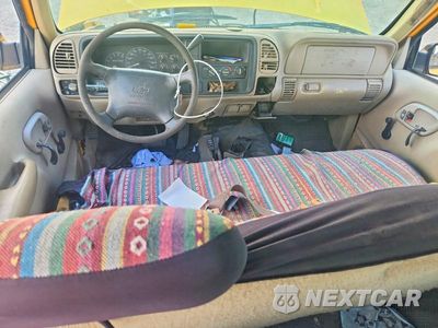 Zdjęcie 8 z 13 samochodu: 1997 CHEVROLET SUBURBAN K1500 VIN:1GNFK16R6VJ407815 - miniatura