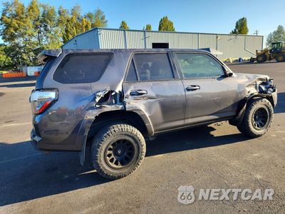 Trzecie zdjęcie samochodu z tyłu: 2017 TOYOTA 4RUNNER SR5 PREMIUM VIN:JTEBU5JRXH5443709 - miniatura