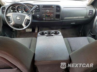 Zdjęcie 8 z 12 samochodu: 2012 CHEVROLET SILVERADO K1500 LT VIN:1GCRKSE74CZ283618 - miniatura