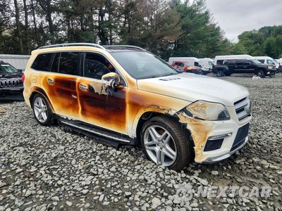 Czwarte zdjęcie samochodu z boku: 2015 MERCEDES-BENZ GL 550 4MATIC VIN:4JGDF7DEXFA564669 - miniatura