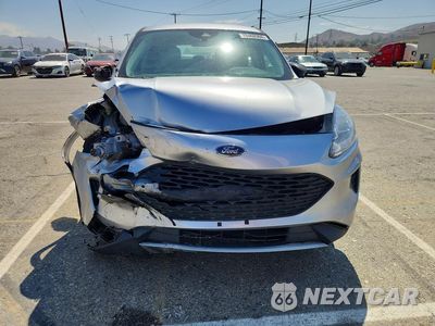Piąte zdjęcie samochodu w środku: 2022 FORD ESCAPE S VIN:1FMCU0F67NUA83631 - miniatura
