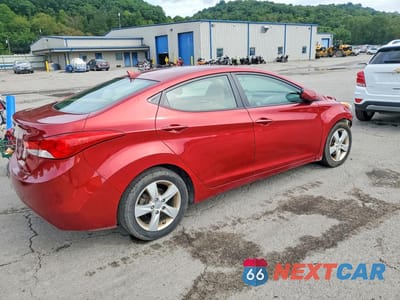 Trzecie zdjęcie samochodu z tyłu: 2013 HYUNDAI ELANTRA GLS VIN:5NPDH4AE6DH227312 - miniatura