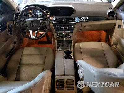 Zdjęcie 8 z 12 samochodu: 2013 MERCEDES-BENZ C 300 4MATIC VIN:WDDGF8AB4DR266964 - miniatura