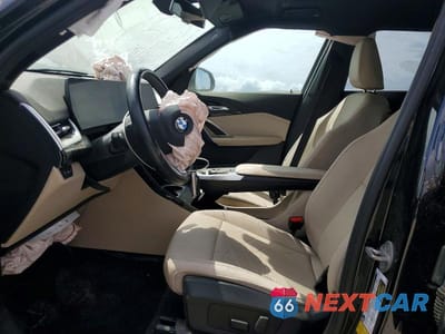 Zdjęcie 7 z 14 samochodu: 2023 BMW X1 XDRIVE28I VIN:WBX73EF04P5W82181 - miniatura