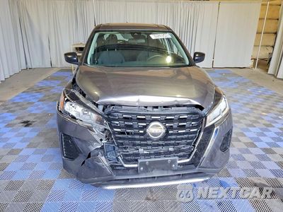 Piąte zdjęcie samochodu w środku: 2024 NISSAN KICKS S VIN:3N1CP5BV3RL560614 - miniatura