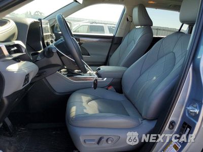 Zdjęcie 7 z 13 samochodu: 2024 TOYOTA HIGHLANDER HYBRID PLATINUM VIN:5TDEBRCH9RS645245 - miniatura