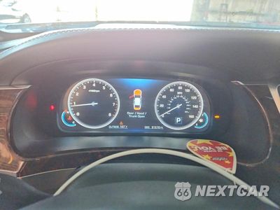 Zdjęcie 9 z 12 samochodu: 2014 HYUNDAI EQUUS ULTIMATE VIN:KMHGH4JH6EU078393 - miniatura