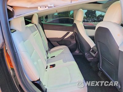 Zdjęcie 11 z 13 samochodu: 2020 TESLA MODEL Y VIN:5YJYGDEF7LF049673 - miniatura