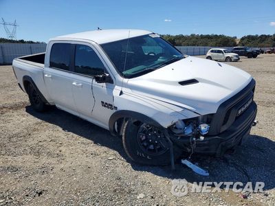 Czwarte zdjęcie samochodu z boku: 2018 RAM 1500 REBEL VIN:1C6RR7YT8JS236011 - miniatura