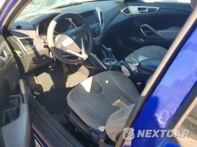 Zdjęcie 8 z 12 samochodu: 2012 HYUNDAI VELOSTER BASE VIN:KMHTC6AD7CU065705 - miniatura