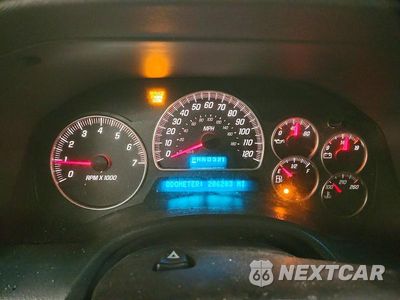 Zdjęcie 9 z 13 samochodu: 2004 GMC ENVOY XL VIN:1GKET16S946156251 - miniatura