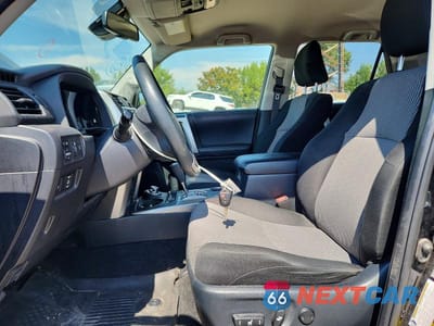 Zdjęcie 7 z 14 samochodu: 2020 TOYOTA 4RUNNER SR5 VIN:JTEBU5JR3L5742306 - miniatura