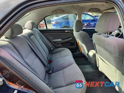 Zdjęcie 10 z 12 samochodu: 2005 HONDA ACCORD LX VIN:1HGCM56415A137301 - miniatura