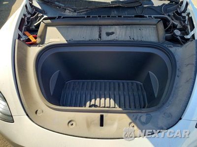 Zdjęcie 11 z 12 samochodu: 2024 TESLA MODEL Y VIN:7SAYGDED8RF008883 - miniatura
