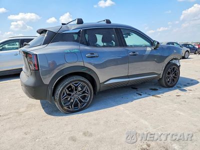 Trzecie zdjęcie samochodu z tyłu: 2019 NISSAN KICKS SR VIN:3N8AP6DD1TL310508 - miniatura