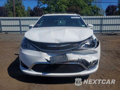 Piąte zdjęcie samochodu w środku: 2020 CHRYSLER PACIFICA TOURING L VIN:2C4RC1BG3LR106743 - miniatura