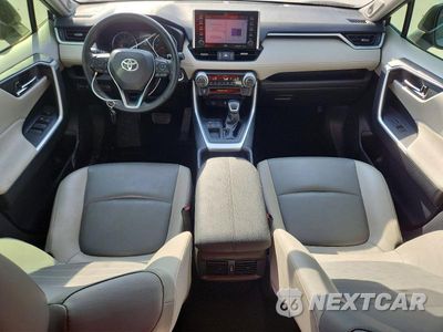 Zdjęcie 8 z 13 samochodu: 2019 TOYOTA RAV4 XLE PREMIUM VIN:JTMC1RFV3KD015931 - miniatura
