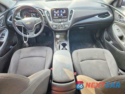 Zdjęcie 8 z 12 samochodu: 2021 CHEVROLET MALIBU RS VIN:1G1ZG5ST1MF049310 - miniatura