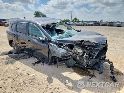Czwarte zdjęcie samochodu z boku: 2025 NISSAN ROGUE SV VIN:5N1BT3BA4SC865218 - miniatura