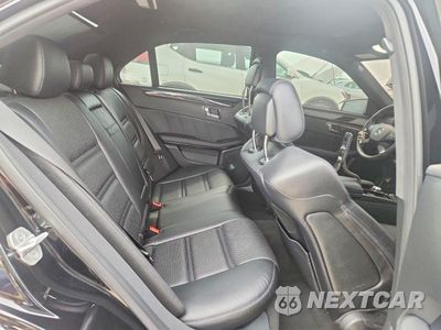 Zdjęcie 10 z 12 samochodu: 2011 MERCEDES-BENZ E 63 AMG VIN:WDDHF7HB4BA405944 - miniatura
