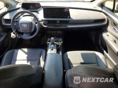 Zdjęcie 8 z 13 samochodu: 2023 TOYOTA PRIUS XLE VIN:JTDACAAU8P3008536 - miniatura