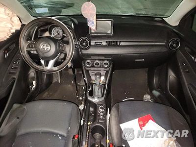 Zdjęcie 8 z 14 samochodu: 2016 SCION IA BASE VIN:3MYDLBZV8GY126451 - miniatura