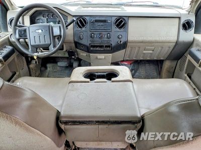Zdjęcie 8 z 12 samochodu: 2008 FORD F350 SRW SUPER DUTY VIN:1FTWW31578EB51405 - miniatura
