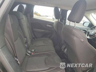 Zdjęcie 10 z 13 samochodu: 2016 JEEP CHEROKEE LATITUDE VIN:1C4PJMCB1GW279448 - miniatura