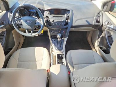 Zdjęcie 8 z 13 samochodu: 2017 FORD FOCUS SE VIN:1FADP3K2XHL232375 - miniatura