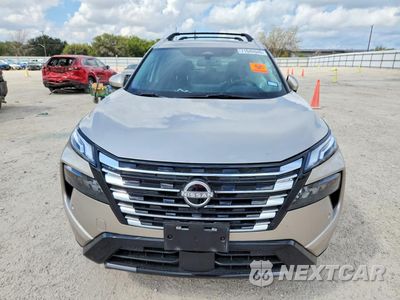 Piąte zdjęcie samochodu w środku: 2026 NISSAN ROGUE PLATINUM VIN:JN8BT3DD0TW318818 - miniatura