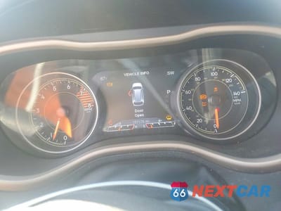 Zdjęcie 9 z 14 samochodu: 2018 JEEP CHEROKEE LIMITED VIN:1C4PJMDX6JD509191 - miniatura