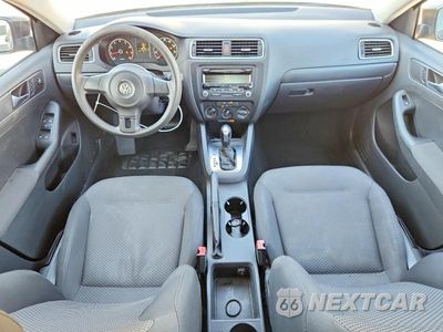 Zdjęcie 8 z 12 samochodu: 2012 VOLKSWAGEN JETTA BASE VIN:3VW2K7AJ4CM365413 - miniatura