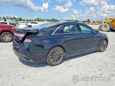 Trzecie zdjęcie samochodu z tyłu: 2016 LINCOLN MKZ VIN:3LN6L2JK2GR630377 - miniatura