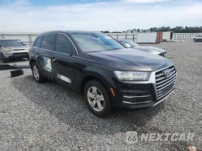 Czwarte zdjęcie samochodu z boku: 2019 AUDI Q7 PREMIUM PLUS VIN:WA1LHAF70KD032128 - miniatura