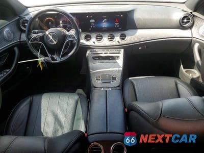 Zdjęcie 8 z 12 samochodu: 2021 MERCEDES-BENZ E 350 VIN:W1KZF8DB5MA873412 - miniatura