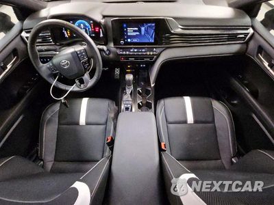 Zdjęcie 8 z 14 samochodu: 2025 TOYOTA CAMRY SE VIN:4T1DBADK5SU018398 - miniatura