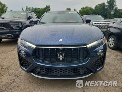 Piąte zdjęcie samochodu w środku: 2023 MASERATI LEVANTE MODENA VIN:ZN661YUM6PX435611 - miniatura
