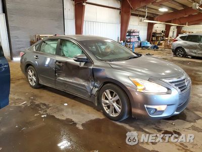 Czwarte zdjęcie samochodu z boku: 2015 NISSAN ALTIMA 2.5 SV VIN:1N4AL3AP0FC410643 - miniatura