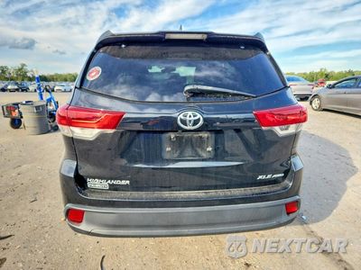Zdjęcie 6 z 13 samochodu: 2017 TOYOTA HIGHLANDER XLE VIN:5TDJZRFH4HS392002 - miniatura