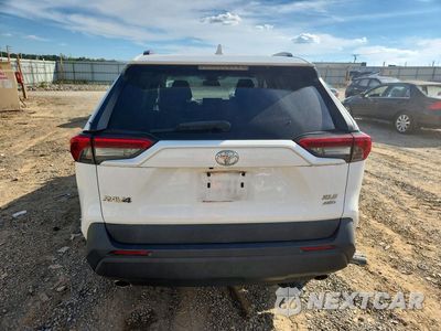 Zdjęcie 6 z 13 samochodu: 2019 TOYOTA RAV4 XLE VIN:2T3P1RFV8KC008446 - miniatura