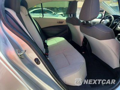 Zdjęcie 10 z 12 samochodu: 2022 TOYOTA COROLLA LE VIN:JTDEPMAE1N3012540 - miniatura