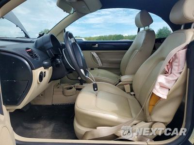 Zdjęcie 7 z 12 samochodu: 2004 VOLKSWAGEN NEW BEETLE GLS VIN:3VWCM31Y04M324038 - miniatura