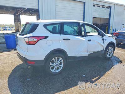 Trzecie zdjęcie samochodu z tyłu: 2018 FORD ESCAPE S VIN:1FMCU0F76JUA33113 - miniatura