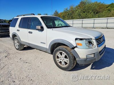 Czwarte zdjęcie samochodu z boku: 2006 FORD EXPLORER XLT VIN:1FMEU73E76UB70881 - miniatura