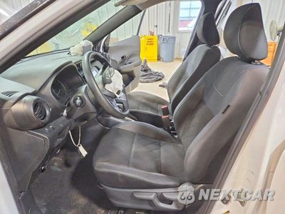 Zdjęcie 7 z 13 samochodu: 2019 KIA KICKS VIN:3N1CP5CU2KL511707 - miniatura