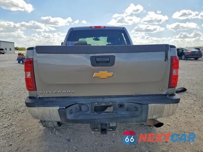 Zdjęcie 6 z 12 samochodu: 2013 CHEVROLET SILVERADO C2500 HEAVY DUTY VIN:1GC1CVCG6DF123063 - miniatura