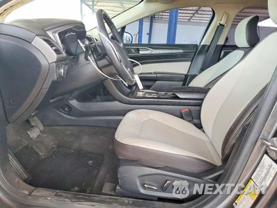 Zdjęcie 7 z 13 samochodu: 2019 FORD FUSION SE VIN:3FA6P0HD1KR232872 - miniatura