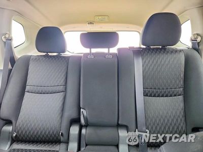 Zdjęcie 10 z 13 samochodu: 2017 NISSAN ROGUE S VIN:KNMAT2MV4HP562869 - miniatura