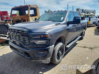 2025 RAM 2500 TRADESMAN 3C6UR5CJ8SG556992 - główne zdjęcie licytacji z USA - miniatura