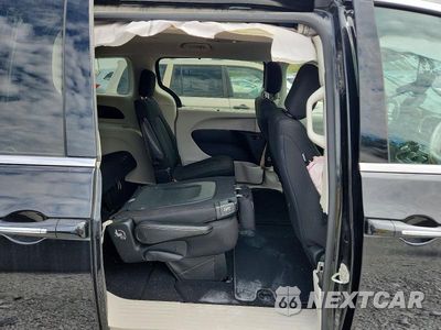 Zdjęcie 11 z 13 samochodu: 2020 CHRYSLER PACIFICA TOURING VIN:2C4RC1FG1LR238121 - miniatura